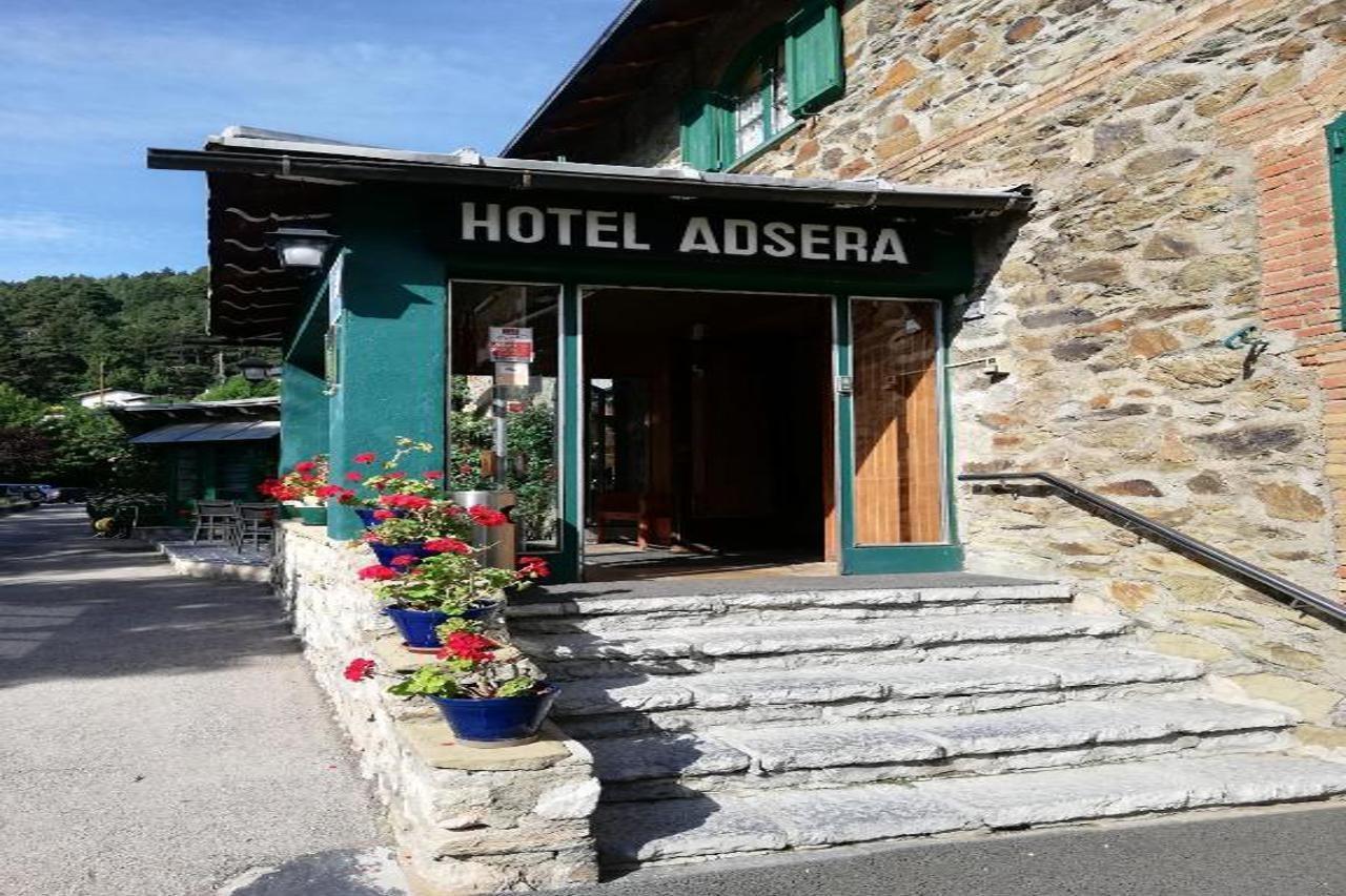 Hotel Adsera ラ・モリーナ エクステリア 写真